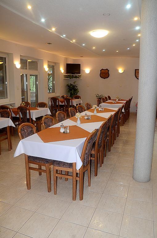 זוברץ Penzion Jantolak מראה חיצוני תמונה